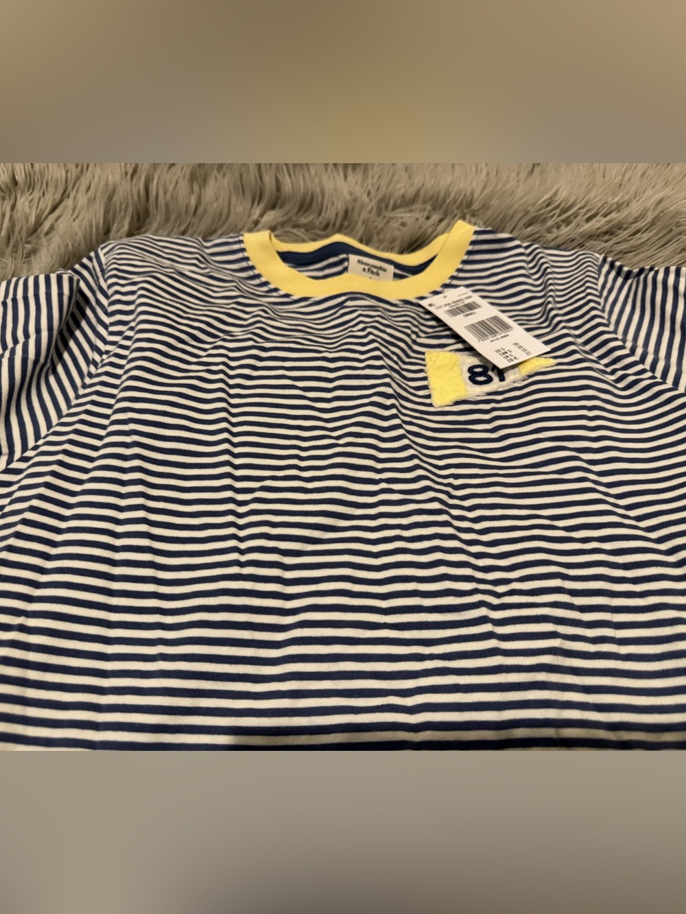 Abercrombie tee
